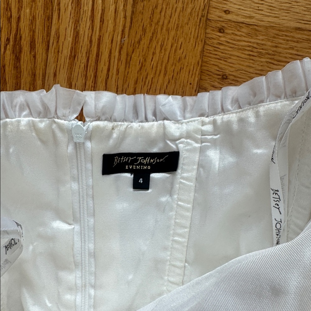 SOLD Betsey Johnson Evening White Strapless Dress 4 party  cocktail vintage - Picture 7 of 8